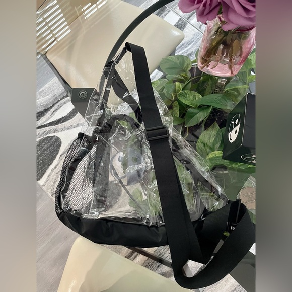 FALL OUT BOY VIP MERCH 🩵SO MUCH FOR(TOUR)DUST🩵 - Picture 4 of 9